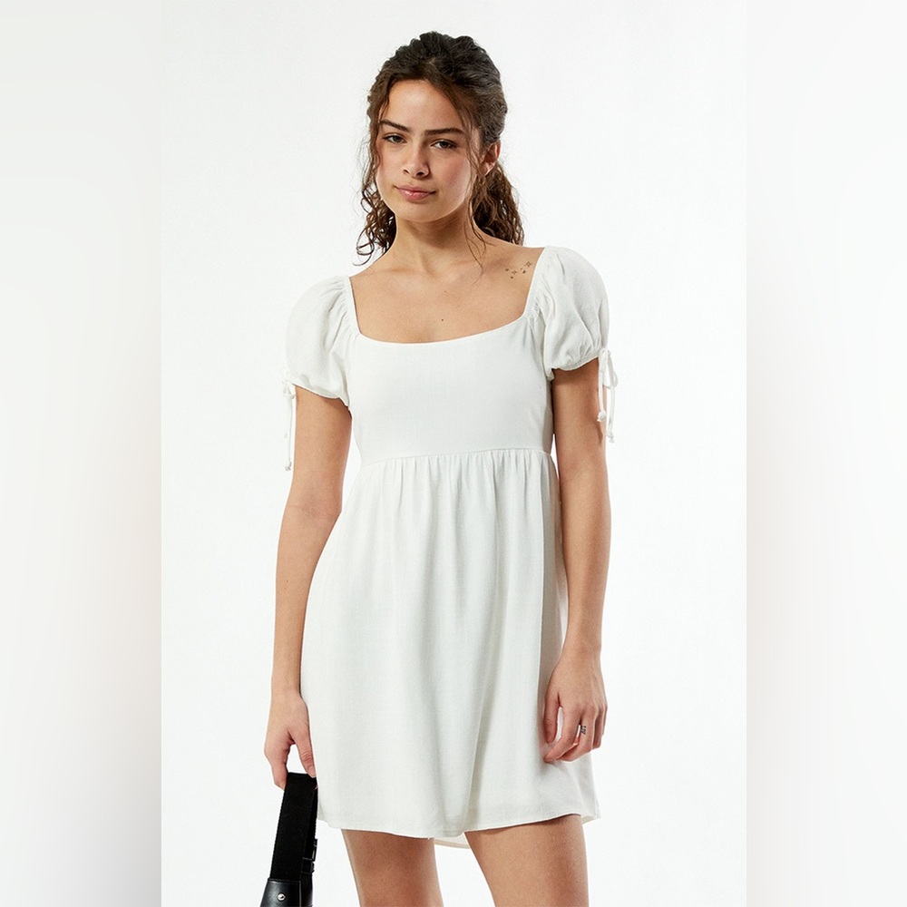 White Puff Sleeve Dress